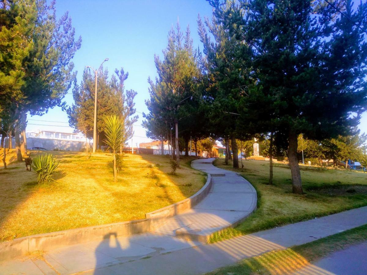 Casa Blanca Hospedaje Huamancaca ภายนอก รูปภาพ