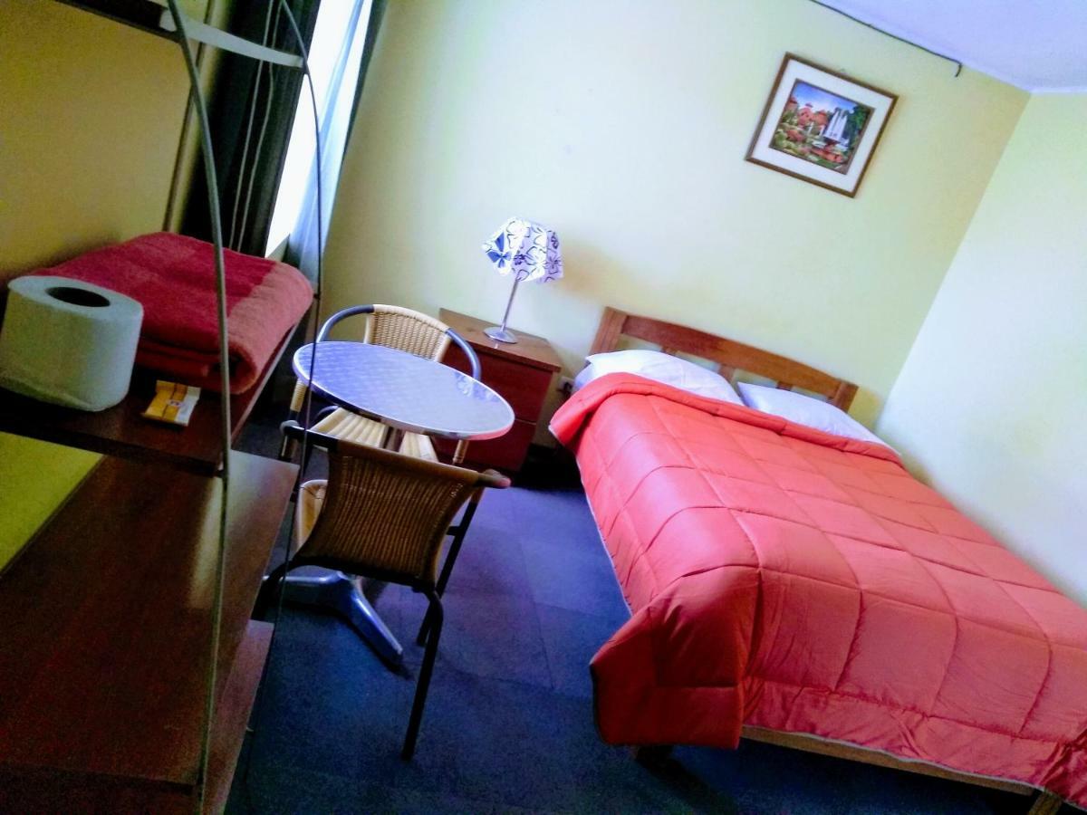 Casa Blanca Hospedaje Huamancaca ห้อง รูปภาพ