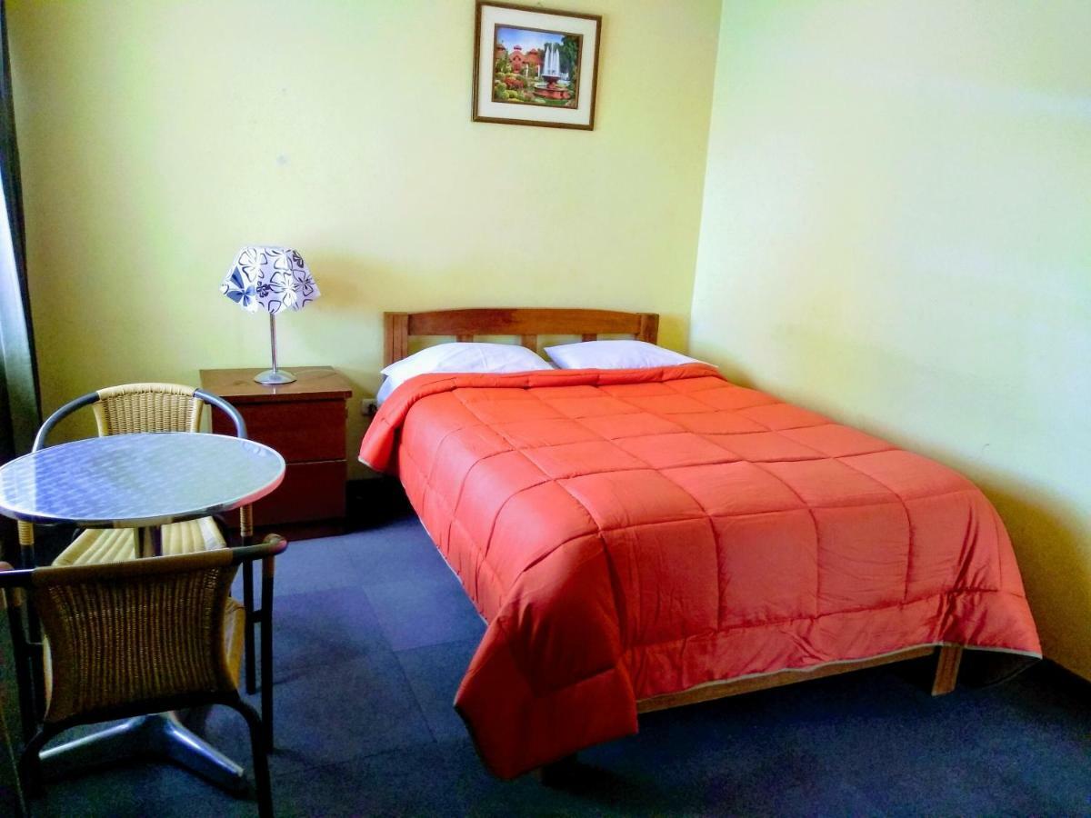 Casa Blanca Hospedaje Huamancaca ห้อง รูปภาพ