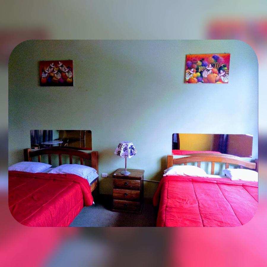 Casa Blanca Hospedaje Huamancaca ภายนอก รูปภาพ