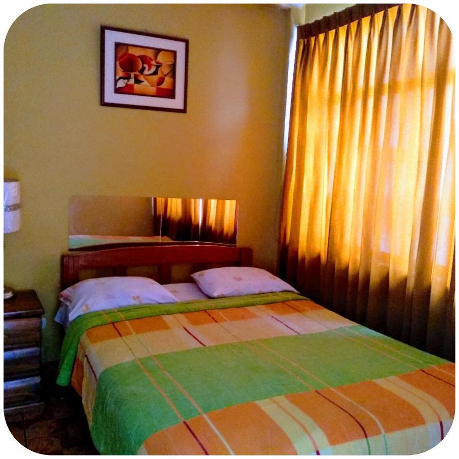 Casa Blanca Hospedaje Huamancaca ภายนอก รูปภาพ