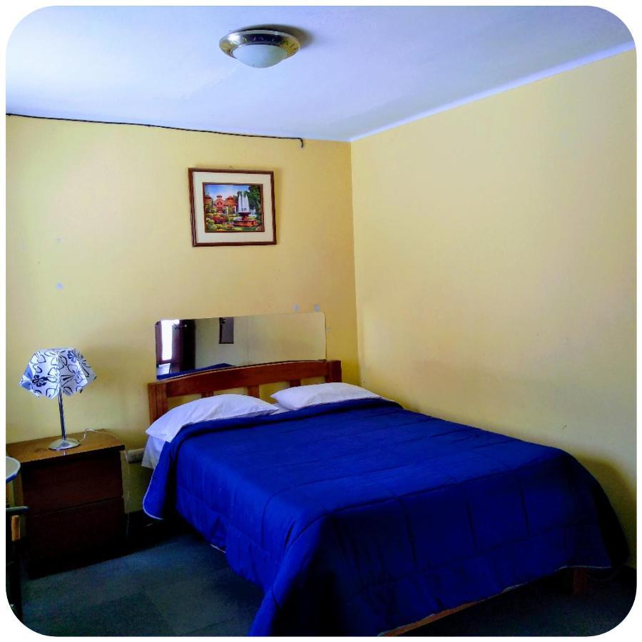 Casa Blanca Hospedaje Huamancaca ภายนอก รูปภาพ